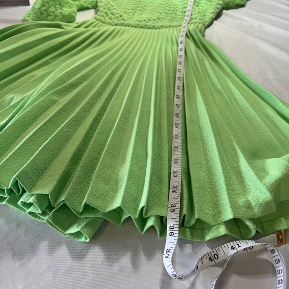 60s 70s Vintage Green Lace Bodice Dress with Permanent Pleated Skirt Belted XS - Picture 10 of 13